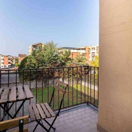 Appartamento A Pochi Passi Dalla Stazione Comodo A Coppie E Famiglie, Casa Ferrucci Collegno Kültér fotó