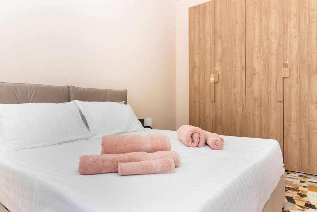 Appartamento A Pochi Passi Dalla Stazione Comodo A Coppie E Famiglie, Casa Ferrucci Collegno Kültér fotó